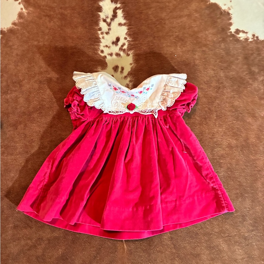 Vintage girls dress
100% cotton 
size 12 month